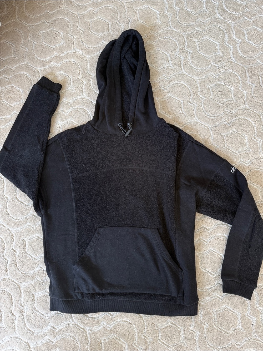 Alo Black Hooded Pullover with Kangaroo Pocket size xs